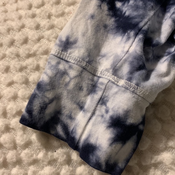 women tie dyed hollister long sleeve top - Picture 4 of 5